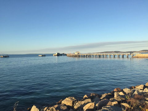 Hilton Beachfront Motel - ACT Tourism 38