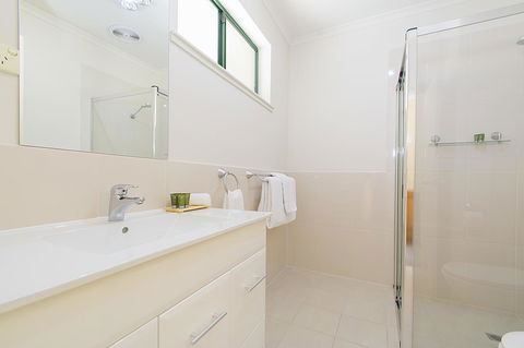 Clare Country Club - ACT Tourism 9