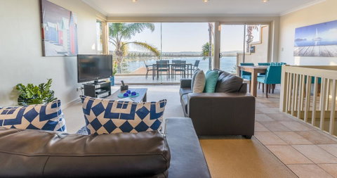 The Bluff Resort Apartments - ACT Tourism 25