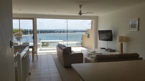 The Bluff Resort Apartments - ACT Tourism 16