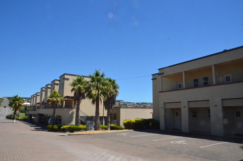 The Bluff Resort Apartments - ACT Tourism 23