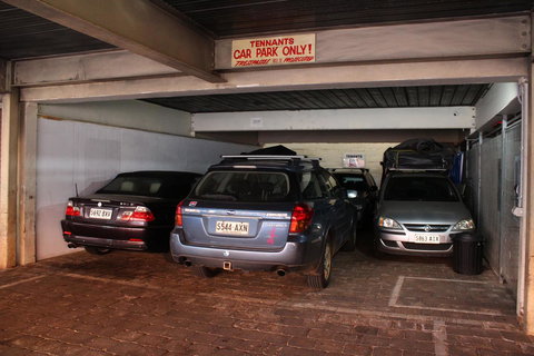 My Place & Adelaide Backpackers Hostel - ACT Tourism 23