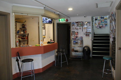 My Place & Adelaide Backpackers Hostel - ACT Tourism 36