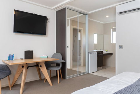 Mick O\'Sheas - ACT Tourism 1