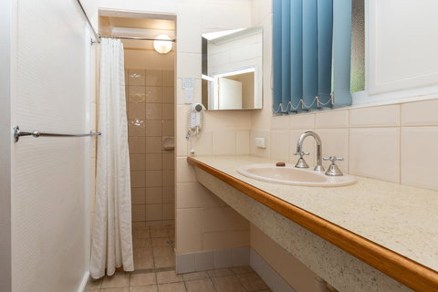 Blue Seas Motel - ACT Tourism 2