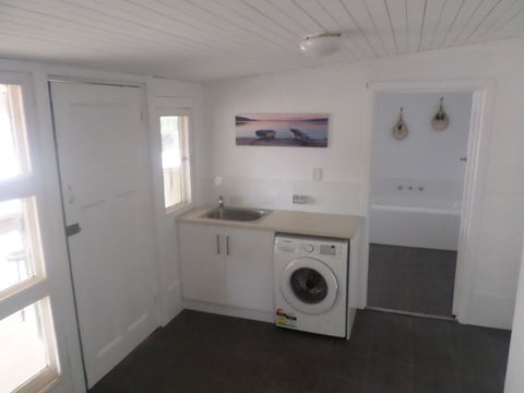 Dells Seaside Escape Moonta Bay - ACT Tourism 6