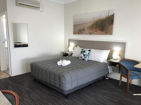 Robetown Motor Inn & Apartments - ACT Tourism 25