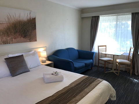 Robetown Motor Inn & Apartments - ACT Tourism 21