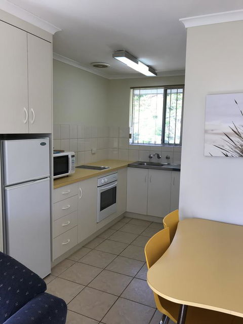 Robetown Motor Inn & Apartments - ACT Tourism 37