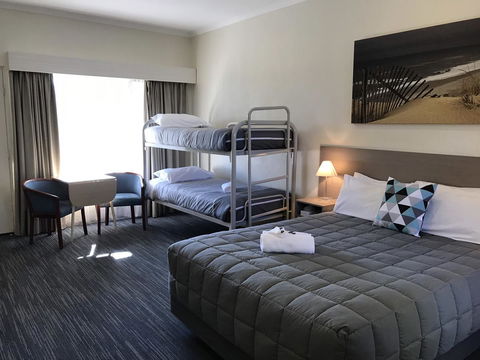 Robetown Motor Inn & Apartments - ACT Tourism 27