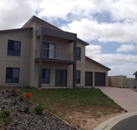 Relax On Par - ACT Tourism