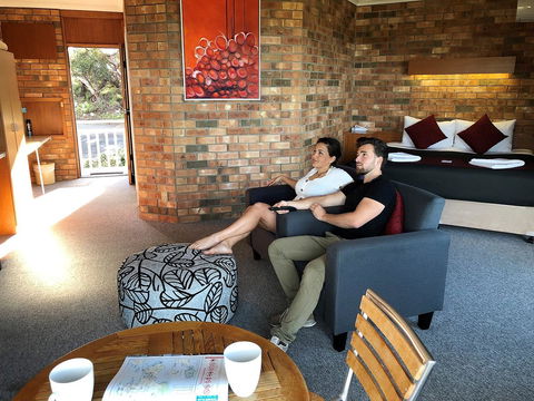 Kangaroo Island Seaside Inn - ACT Tourism 9