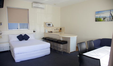 Guichen Bay Motel - ACT Tourism 40