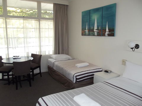 Guichen Bay Motel - ACT Tourism 19