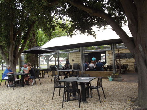 Guichen Bay Motel - ACT Tourism 4