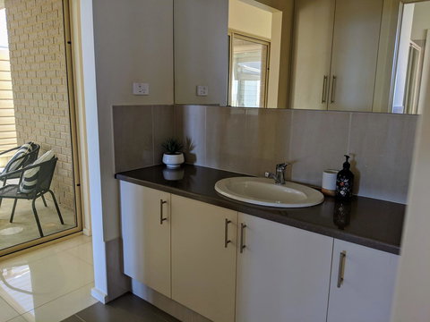 Ochre Point Beach House On Moana Seafront - ACT Tourism 13