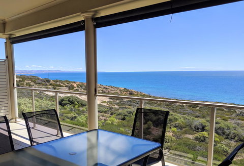 Ochre Point Beach House On Moana Seafront - ACT Tourism 0