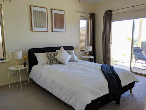 Ochre Point Beach House On Moana Seafront - ACT Tourism 11