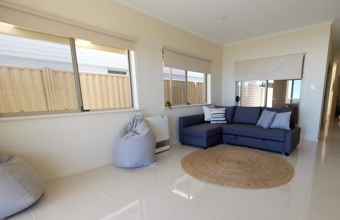 Ochre Point Beach House On Moana Seafront - ACT Tourism 15