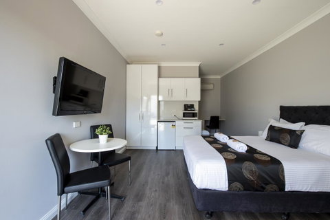 City Centre Motel Hotel - ACT Tourism 21