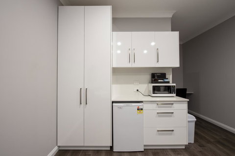 City Centre Motel Hotel - ACT Tourism 24