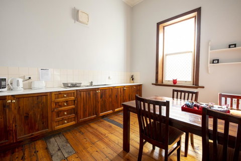 City Centre Motel Hotel - ACT Tourism 4