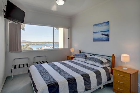 Bay Bliss - ACT Tourism 11