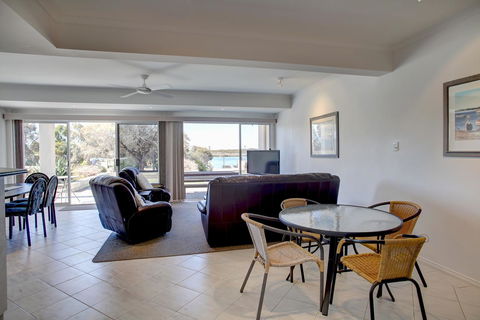 Bay Bliss - ACT Tourism 8