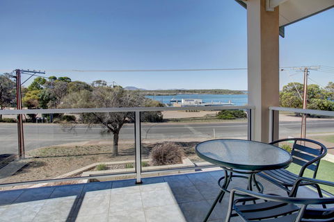 Bay Bliss - ACT Tourism 13