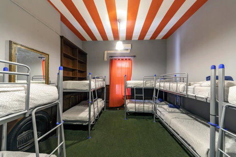 Tequila Sunrise Hostel Adelaide - ACT Tourism 1