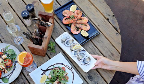 Caledonian Inn - ACT Tourism 18