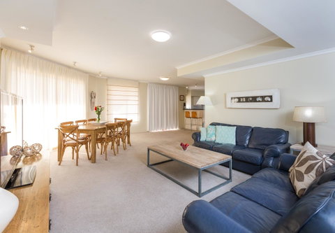 Ramada Resort By Wyndham Shoal Bay - ACT Tourism 42