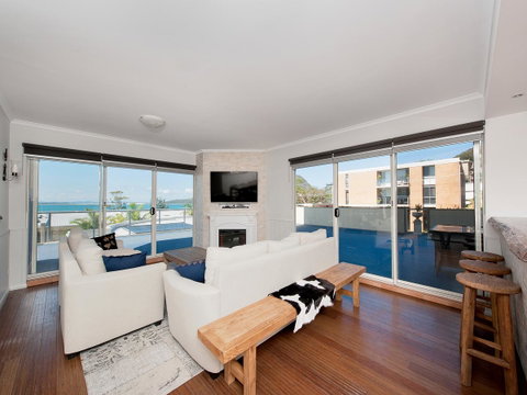 Ramada Resort By Wyndham Shoal Bay - ACT Tourism 11