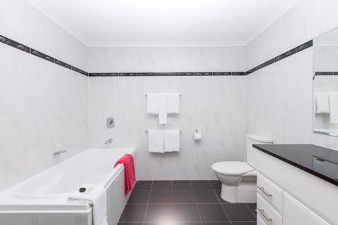 Ramada Resort By Wyndham Shoal Bay - ACT Tourism 33