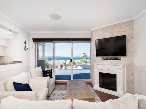 Ramada Resort By Wyndham Shoal Bay - ACT Tourism 10