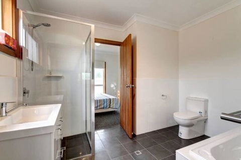 SeaWatch-Sea Views - ACT Tourism 8