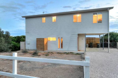 SeaWatch-Sea Views - ACT Tourism 9