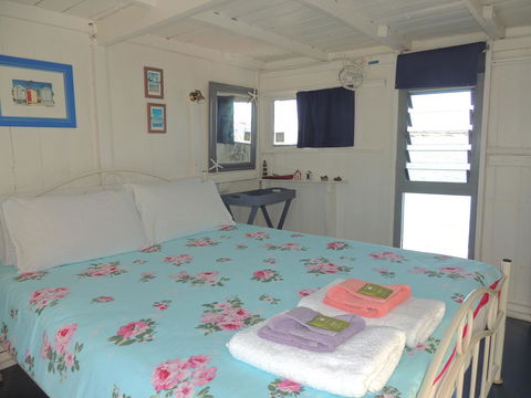 PS Federal Retreat Paddle Steamer Goolwa - ACT Tourism 24