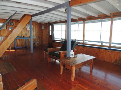 PS Federal Retreat Paddle Steamer Goolwa - ACT Tourism 21