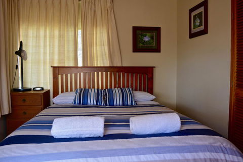Dolphinview - ACT Tourism 6