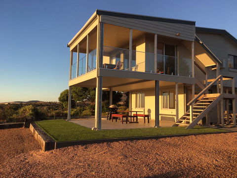 Southern Ocean Lookout - ACT Tourism 11