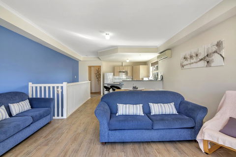 The Lighthouse - Port Willunga - C21 SouthCoast Holidays - ACT Tourism 7