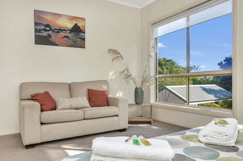 The Lighthouse - Port Willunga - C21 SouthCoast Holidays - ACT Tourism 4