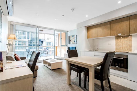 Hi 5 Stars Luxury Adelaide City Apartment - ACT Tourism 3