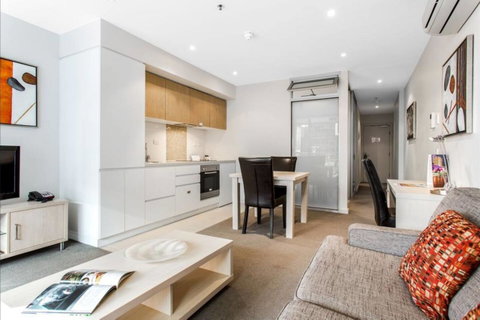 Hi 5 Stars Luxury Adelaide City Apartment - ACT Tourism 2