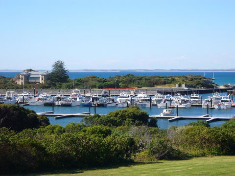 Harbour View Motel - ACT Tourism 0
