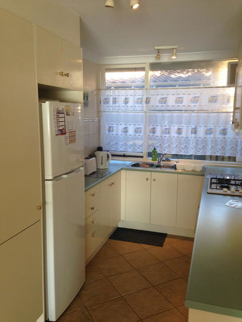 Lakeside - ACT Tourism 10