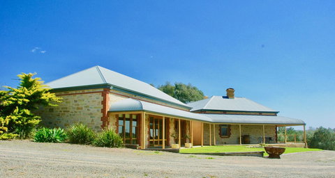 Scobie Lane Retreat - ACT Tourism 1