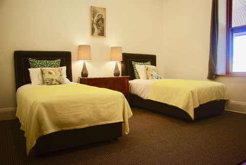 Scobie Lane Retreat - ACT Tourism 11