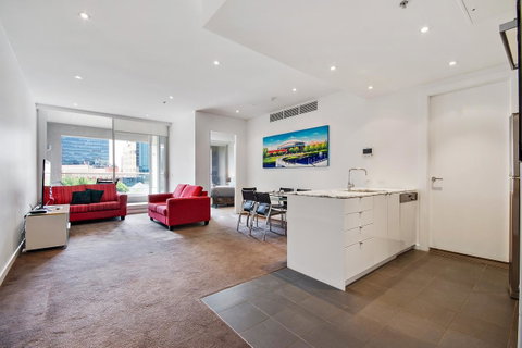 Swainson On Hindmarsh - ACT Tourism 12